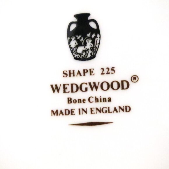 Chop Charger Serving Plate Wedgwood Solar White 13.5" Round Shape 225 Bone China - Picture 4 of 4